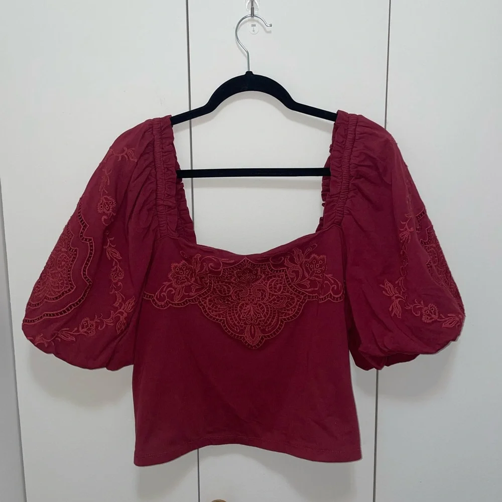 Express Cropped Puff Sleeve Top - Picture 1 of 3